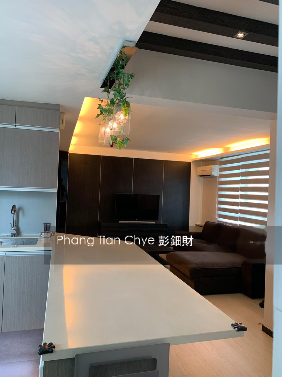 Escada View thumbnail photo